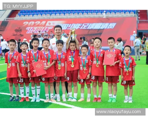 重庆足球队在冠军赛中的速度优势分析与表现评估